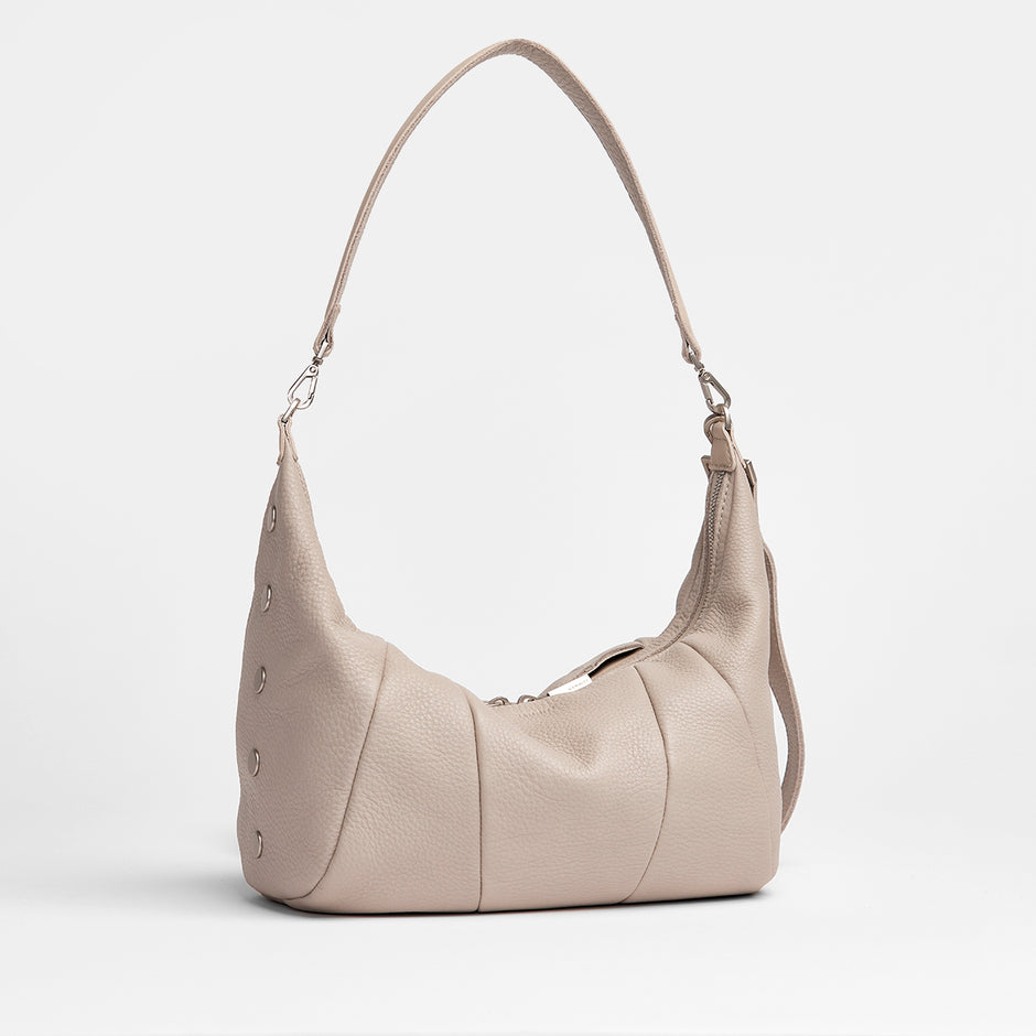 Women's Functional and Stylish Leather Tote Bags – HAMMITT