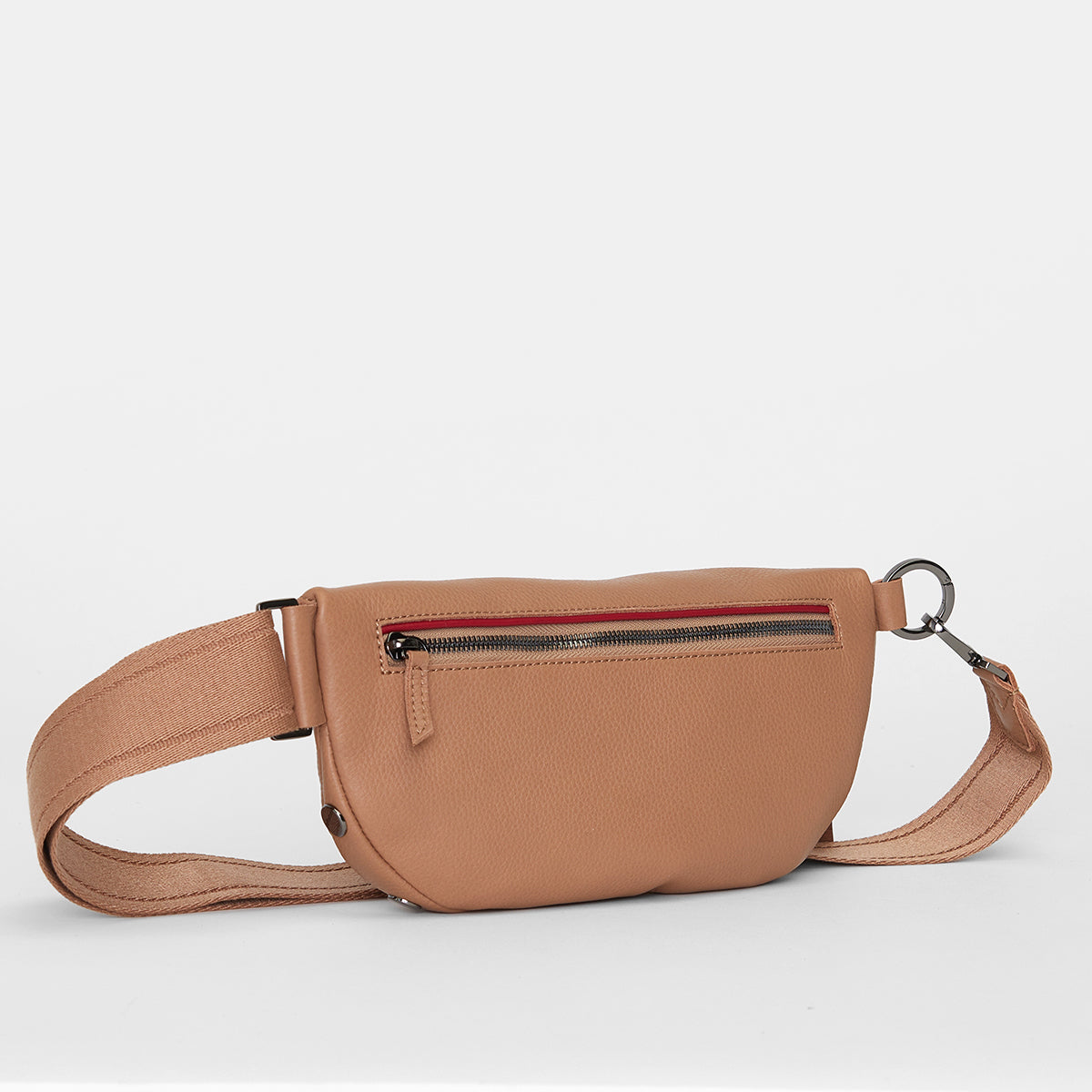 Charles-Crossbody-Biscotti-Detail-View