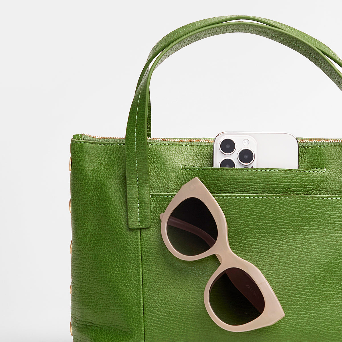 Addie-Med-Palm-Green-Detail-View
